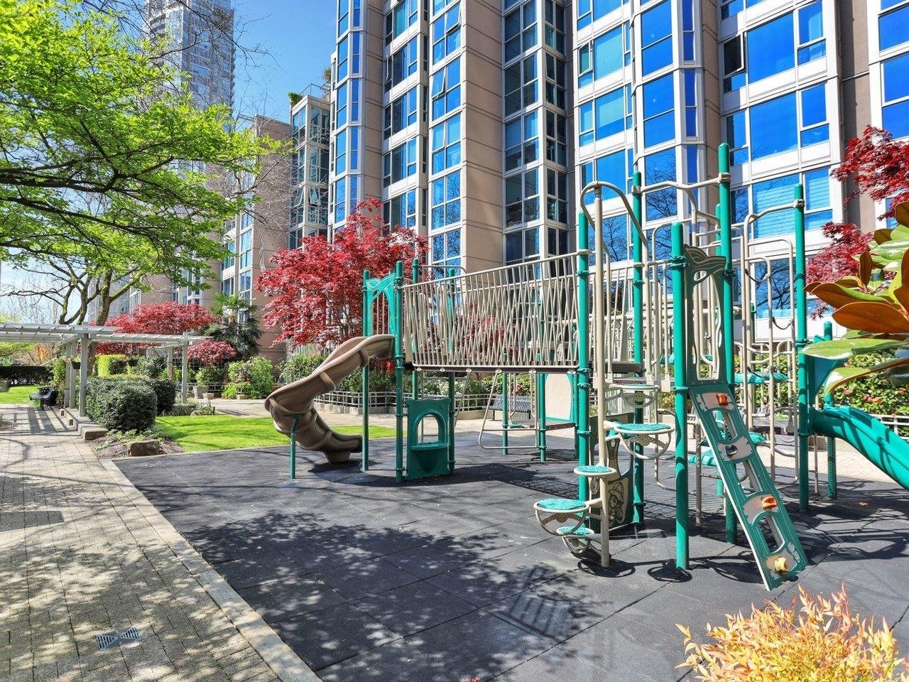 802-1318 Homer St Unit: 802