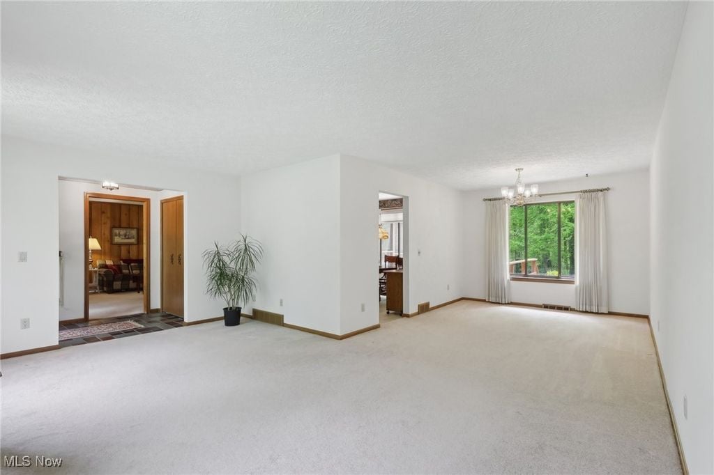 9110 Bernwood Ct