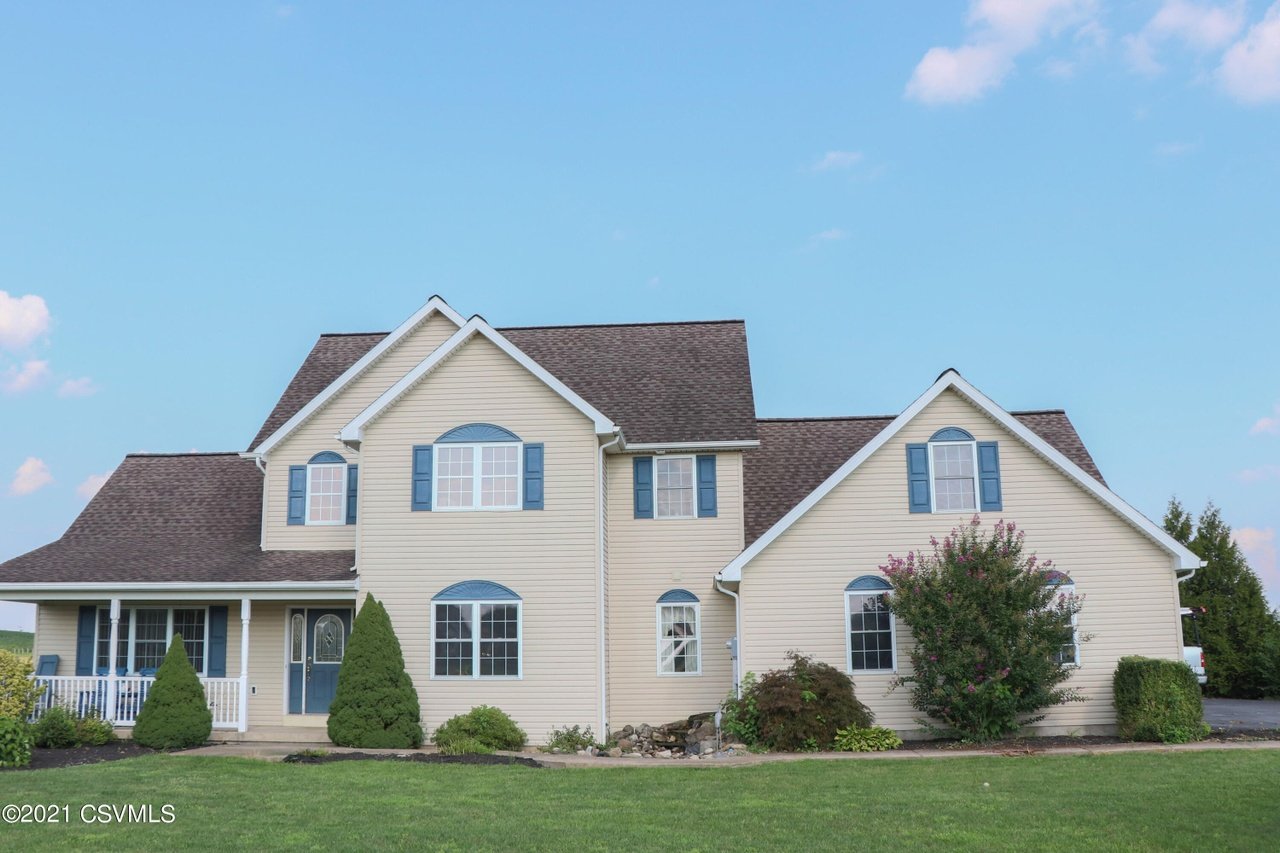 1016 Hearthstone Way