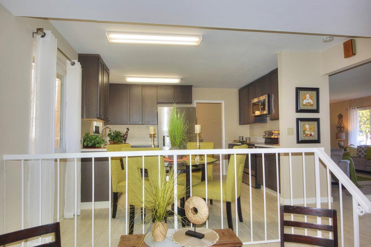 455 S Park Victoria Dr