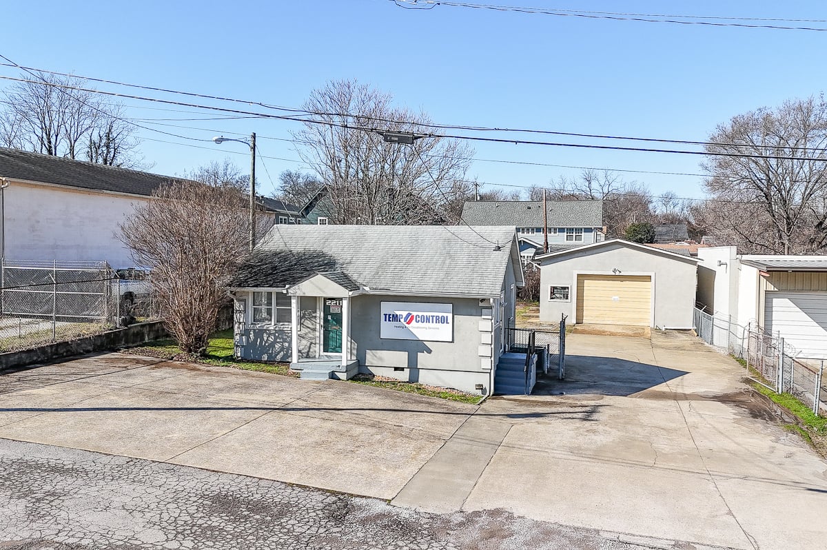 2211 Dortch Ave