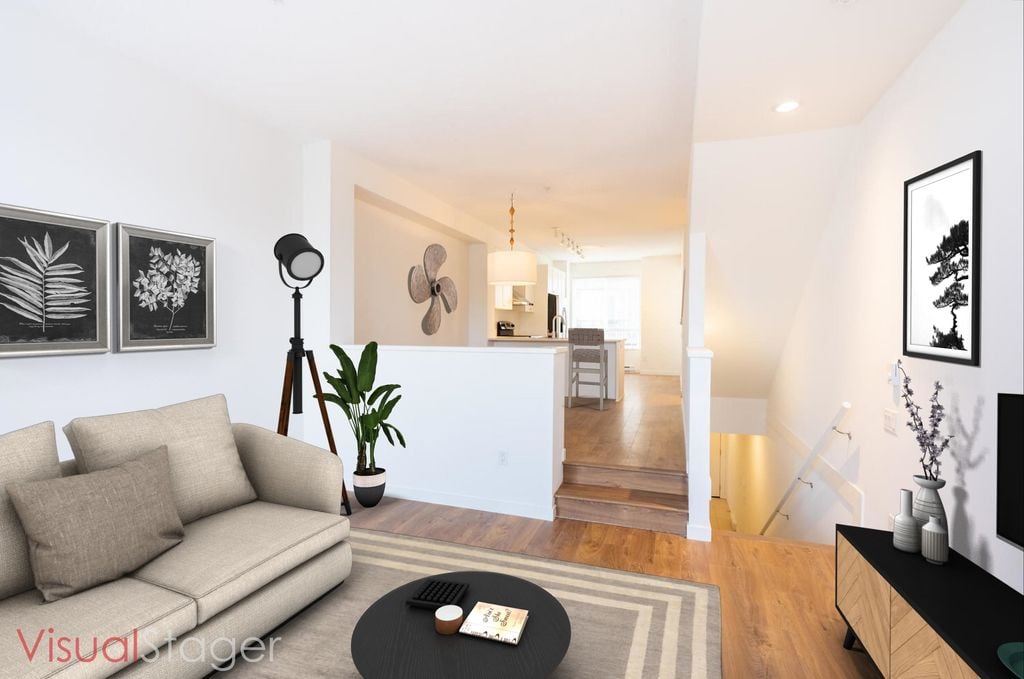 8476 207a St, #86