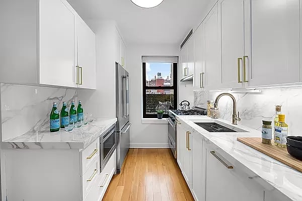 177 East 77th St, #9C