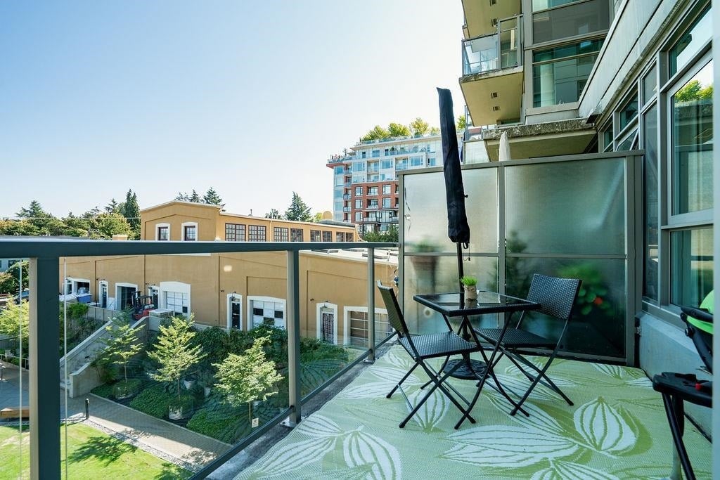 250 E 6th Ave, #469