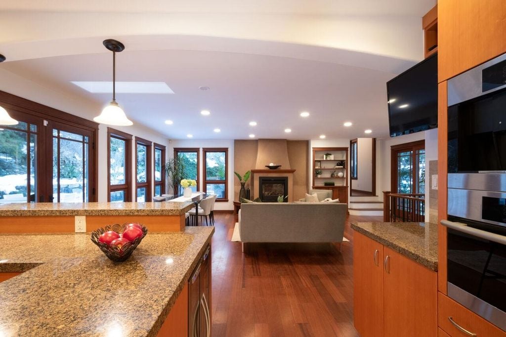 4397 Rockridge Rd