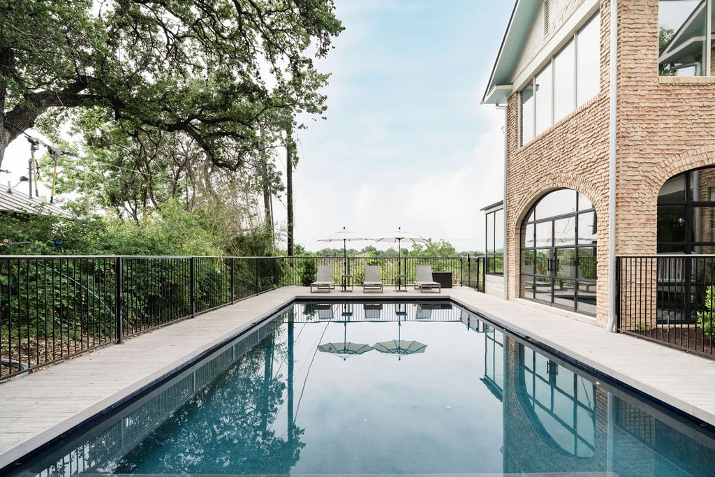 1308 Alta Vista Ave