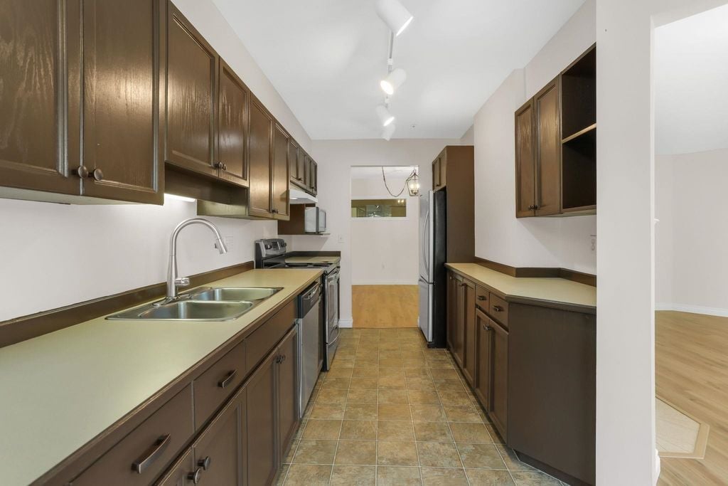 2250 SE Marine Dr, #109
