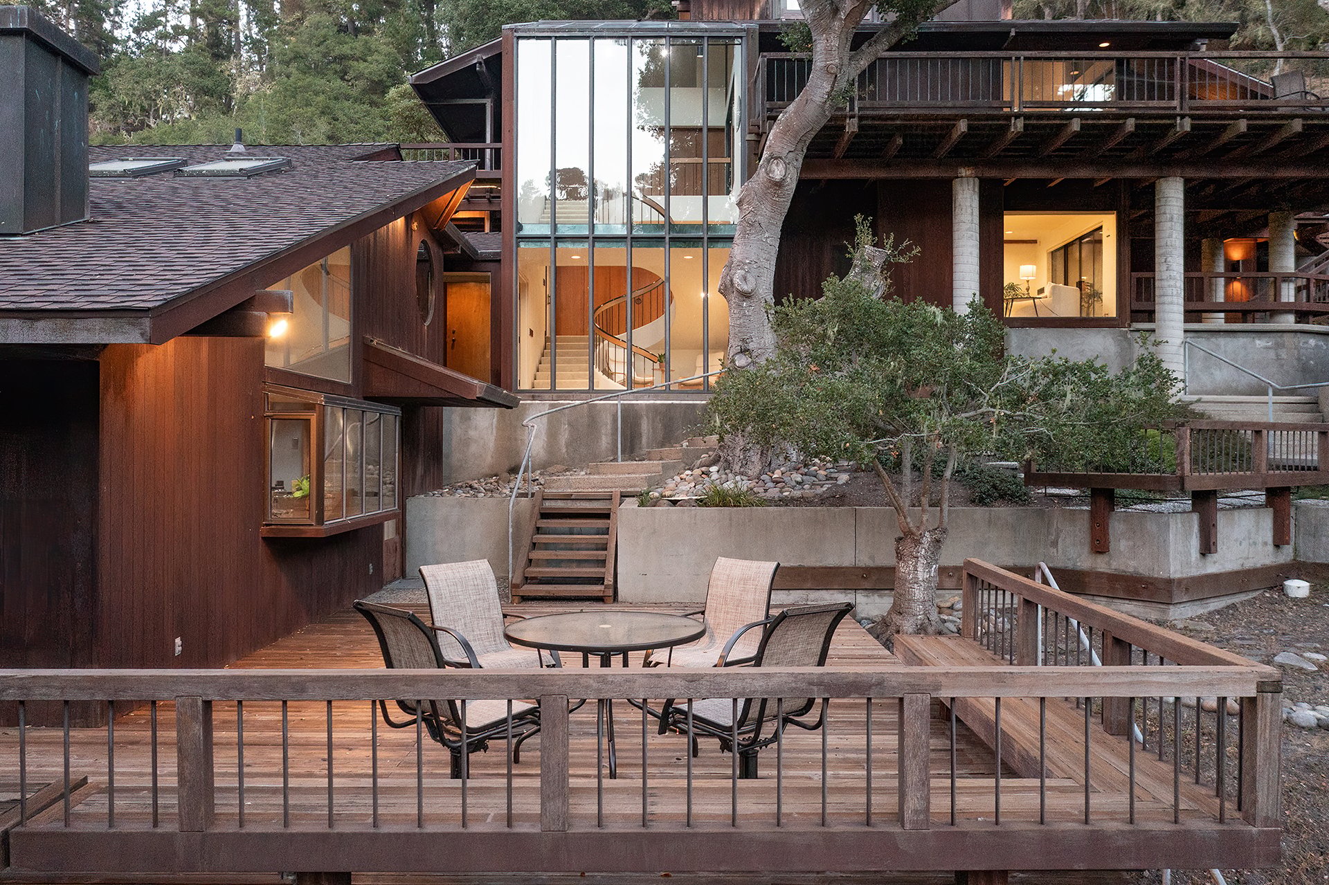 Carmel Bayview Retreat - 571 Viejo Rd