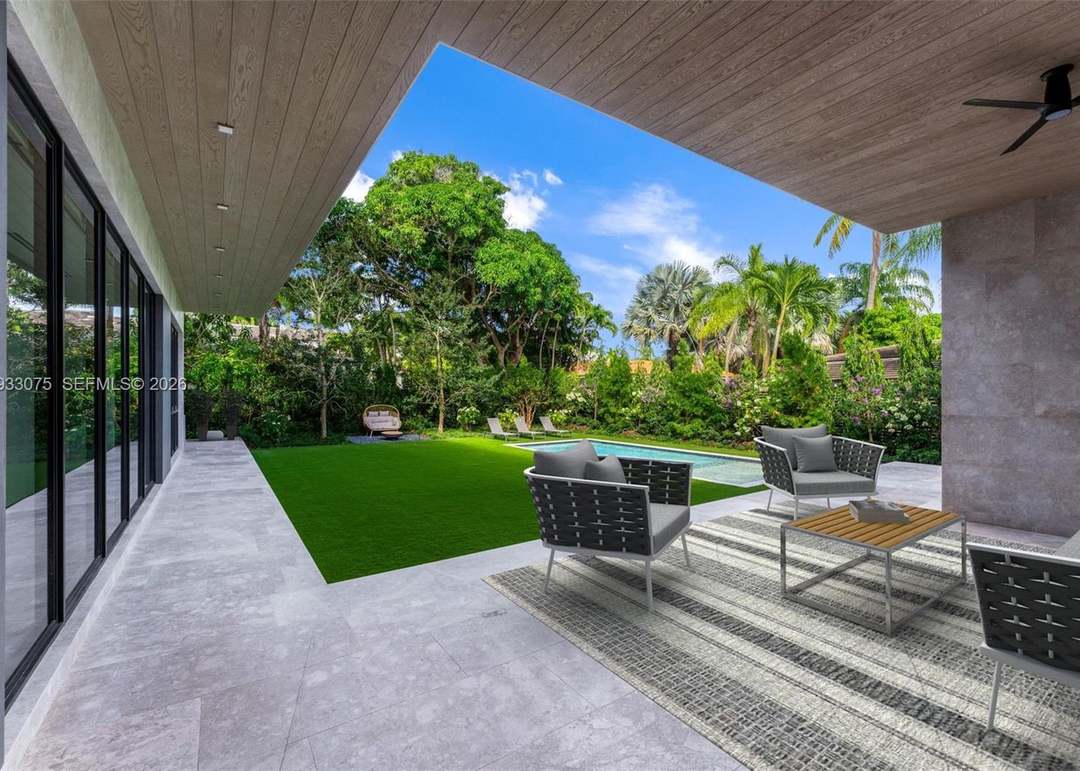 661 Melaleuca Ln