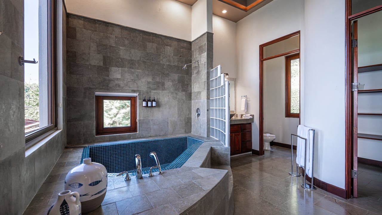 Ocean View Luxury Estate with An Incredible Location in Dominical