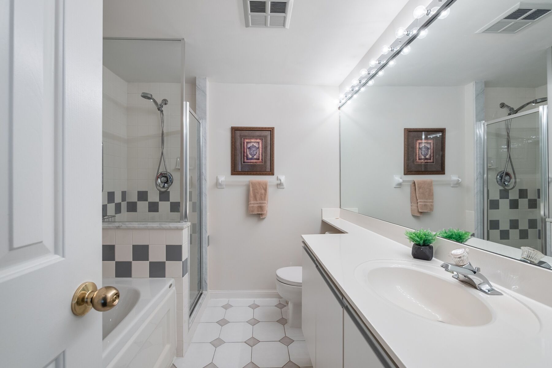 101 Subway Cres #311
