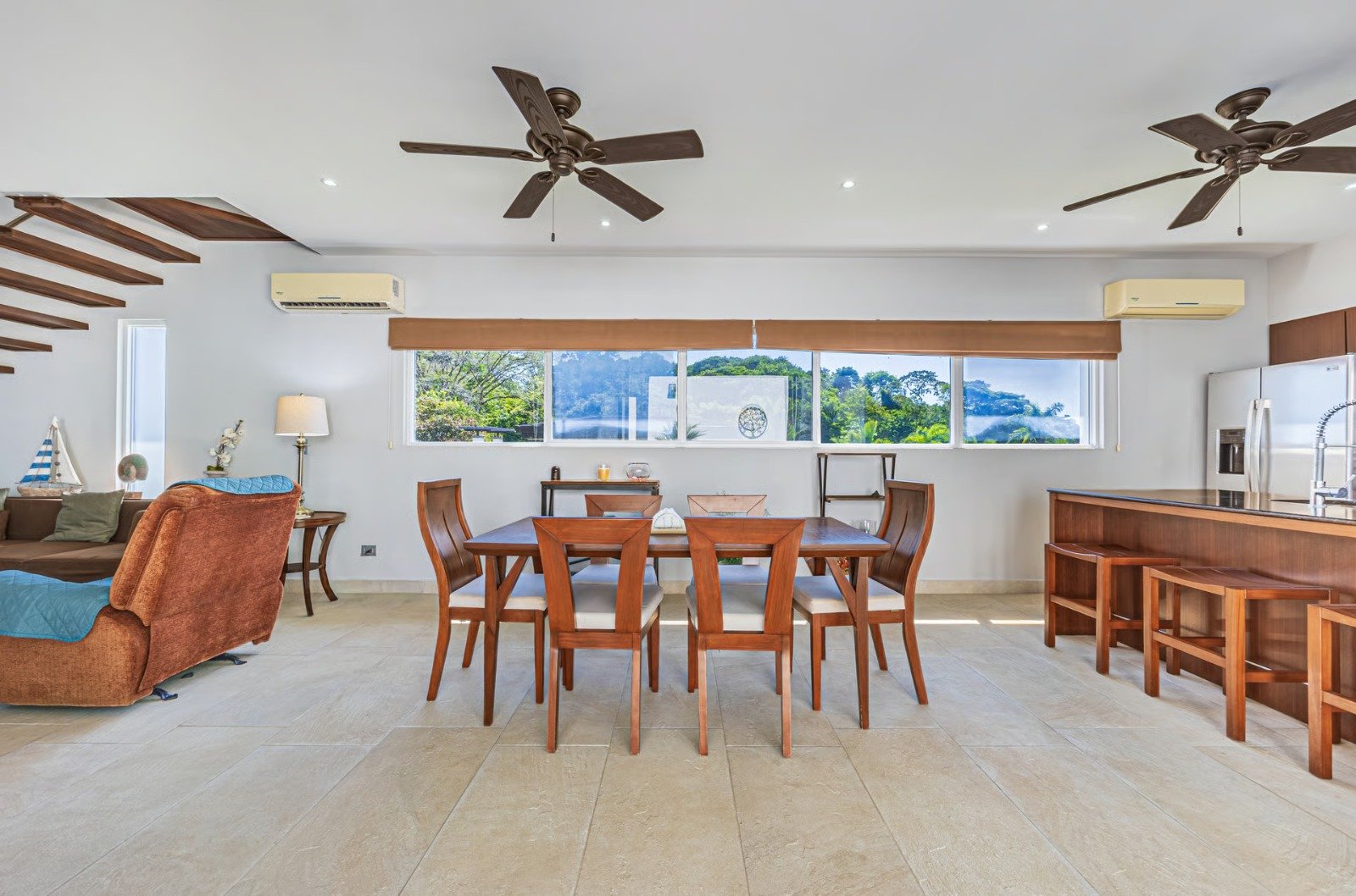 3-Bedroom Villa Within Walking Distance to Playa Hermosa