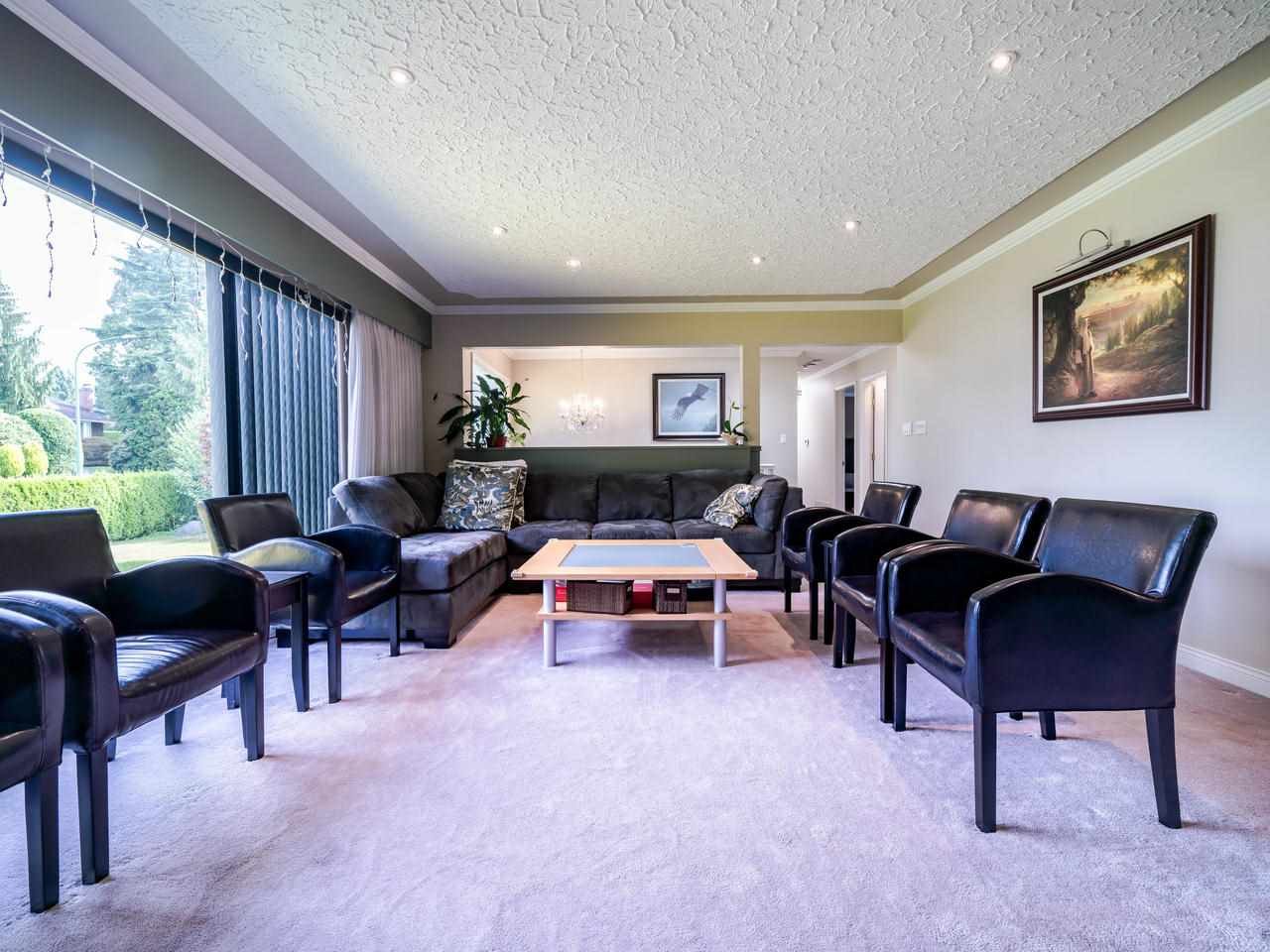 7980 Burnlake Dr