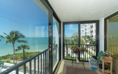 11 SUNSET DR #101