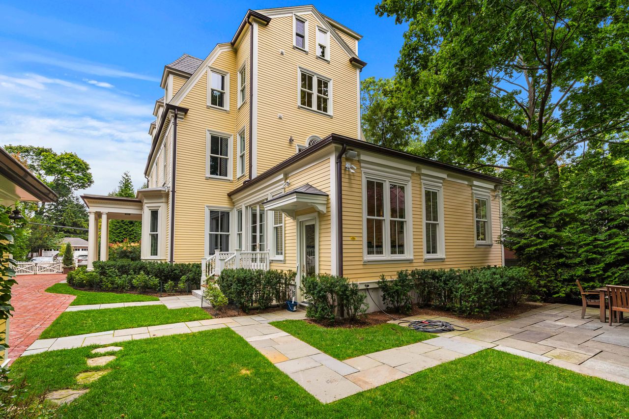 Grand Victorian