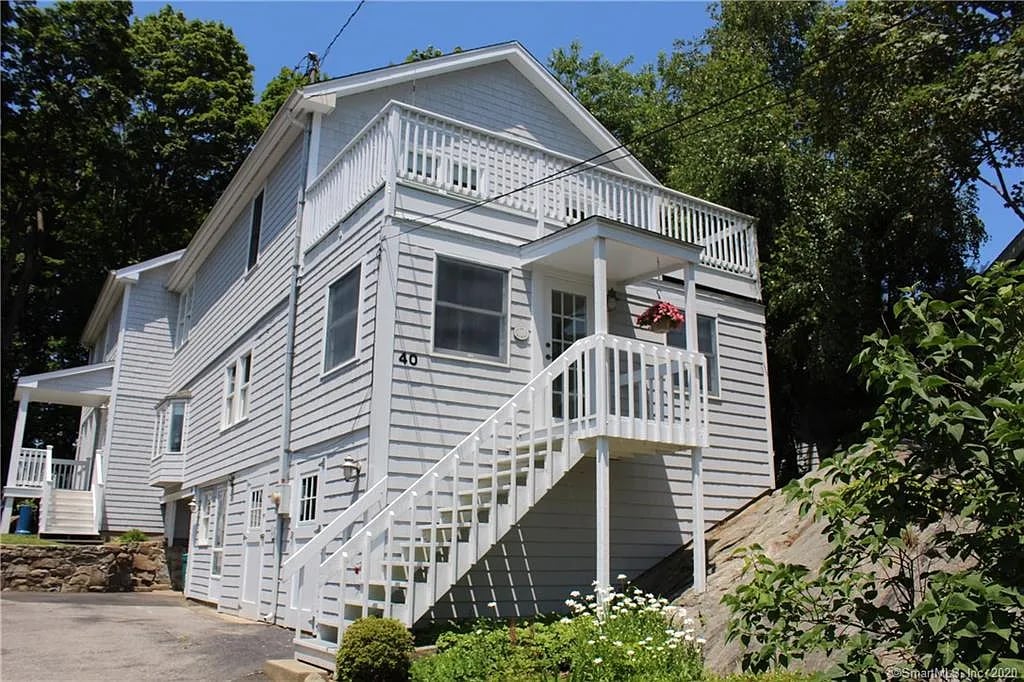 40 Roton Ave