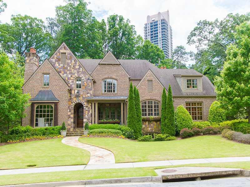 775 Lovette Ln NE
