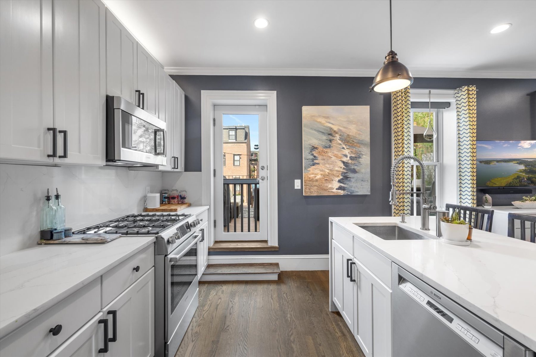 578 Massachusetts Ave Unit 3