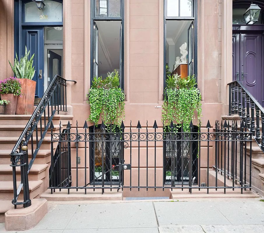 208 West 11th Street 