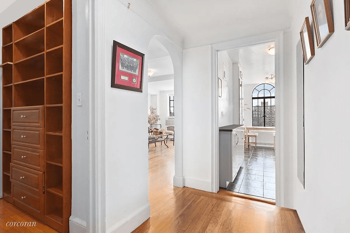 1 Christopher St APT 15D