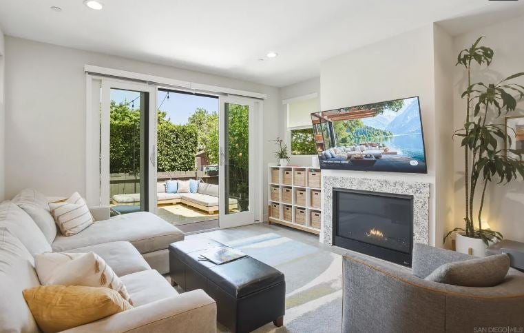 4028 Shasta St. San Diego, CA 92109