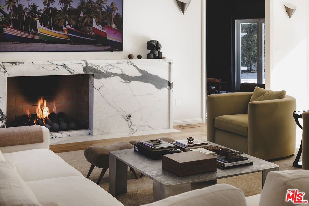 Nova Pavilion, El Cerrito Pl, 90068