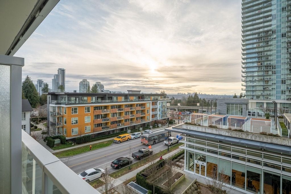525 Foster Ave, #403