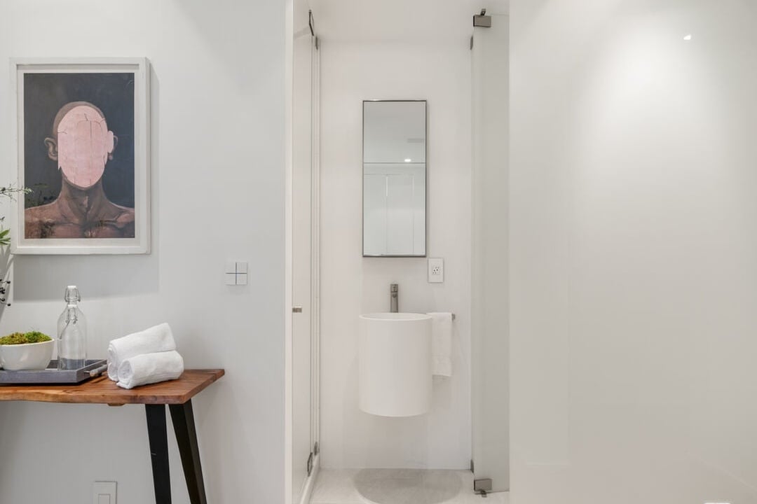 Nova Estate, Sunset Plaza Dr, 90069