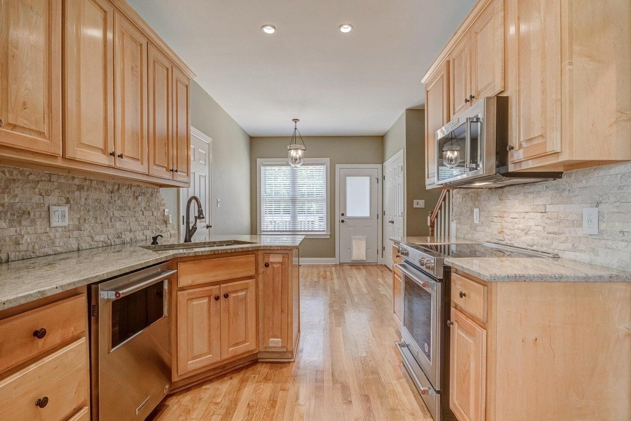 223 Kintyre Dr