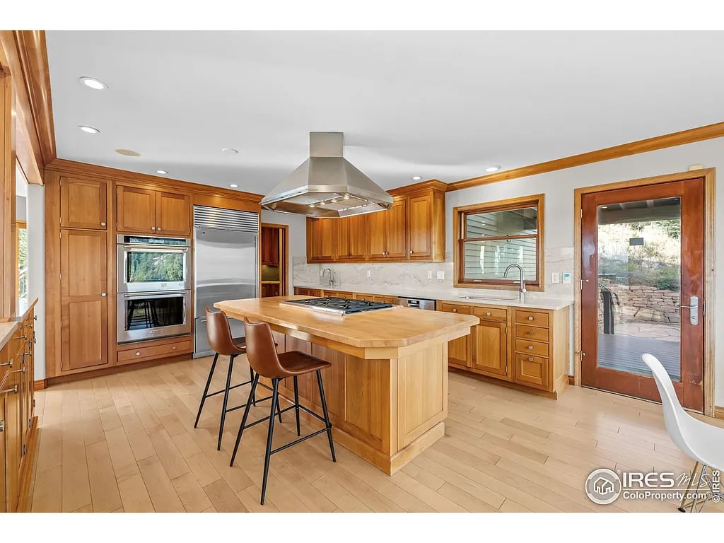 1448 Carriage Hills Dr