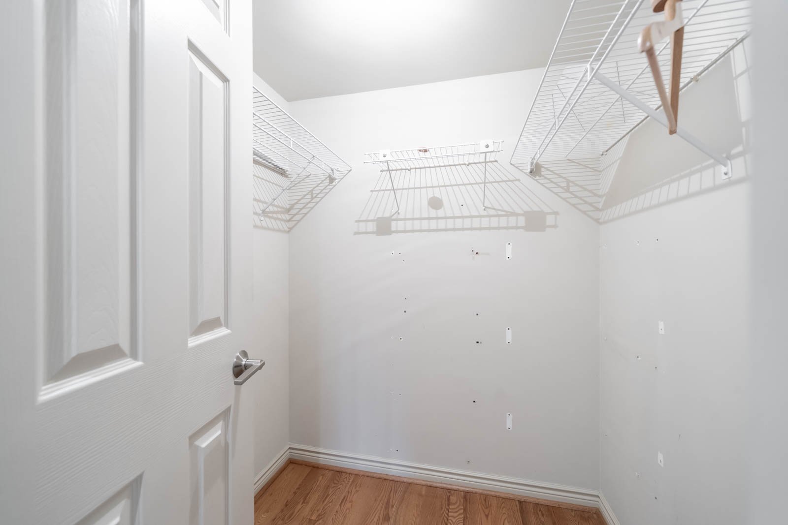 301-7300 Yonge Street 