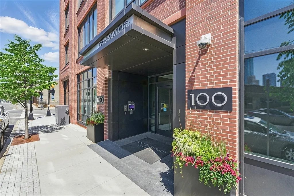 🏙️ Smart Opportunity at 100 Shawmut Ave, Unit 708
