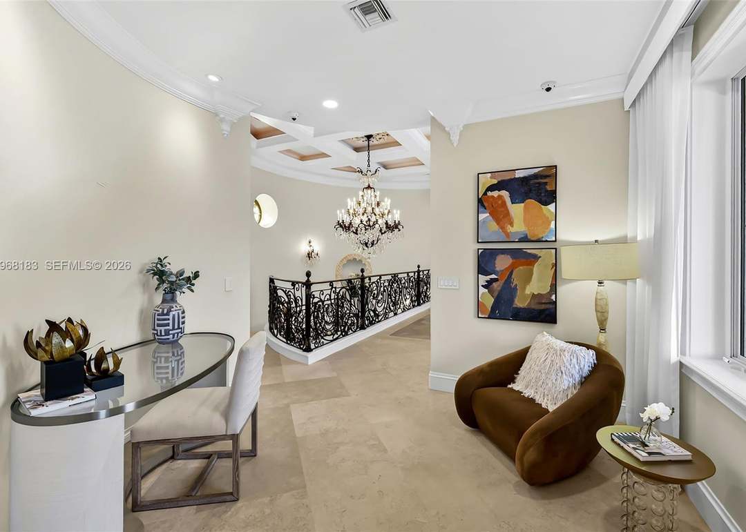 628 Coral Way