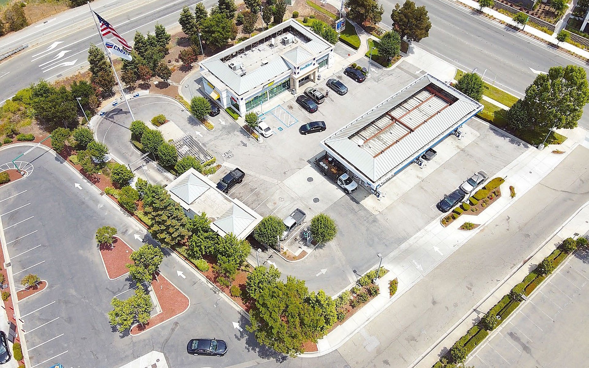 Dixon Landing Chevron - Milpitas