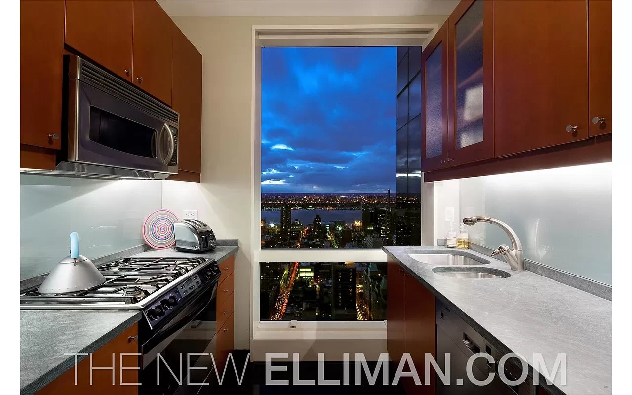 230 W 56th St, #51E