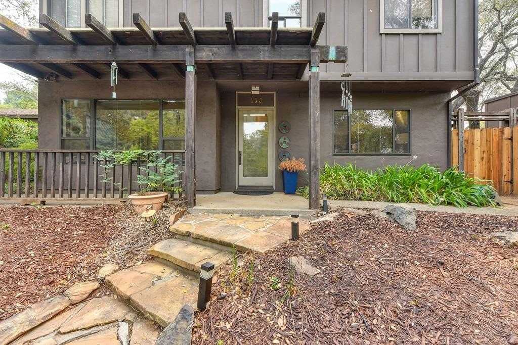 130 Oak Tree Drive