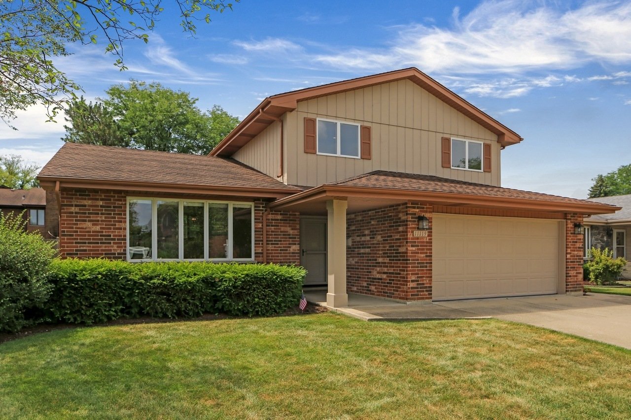 Gorgeous Home With Designer Finishes