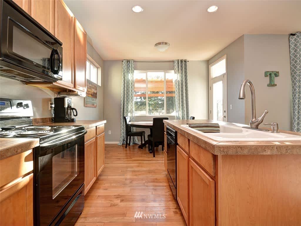 7112 39th Pl NE