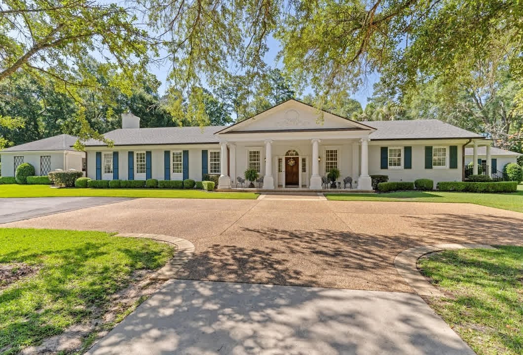 1303 Live Oak Plantation Road