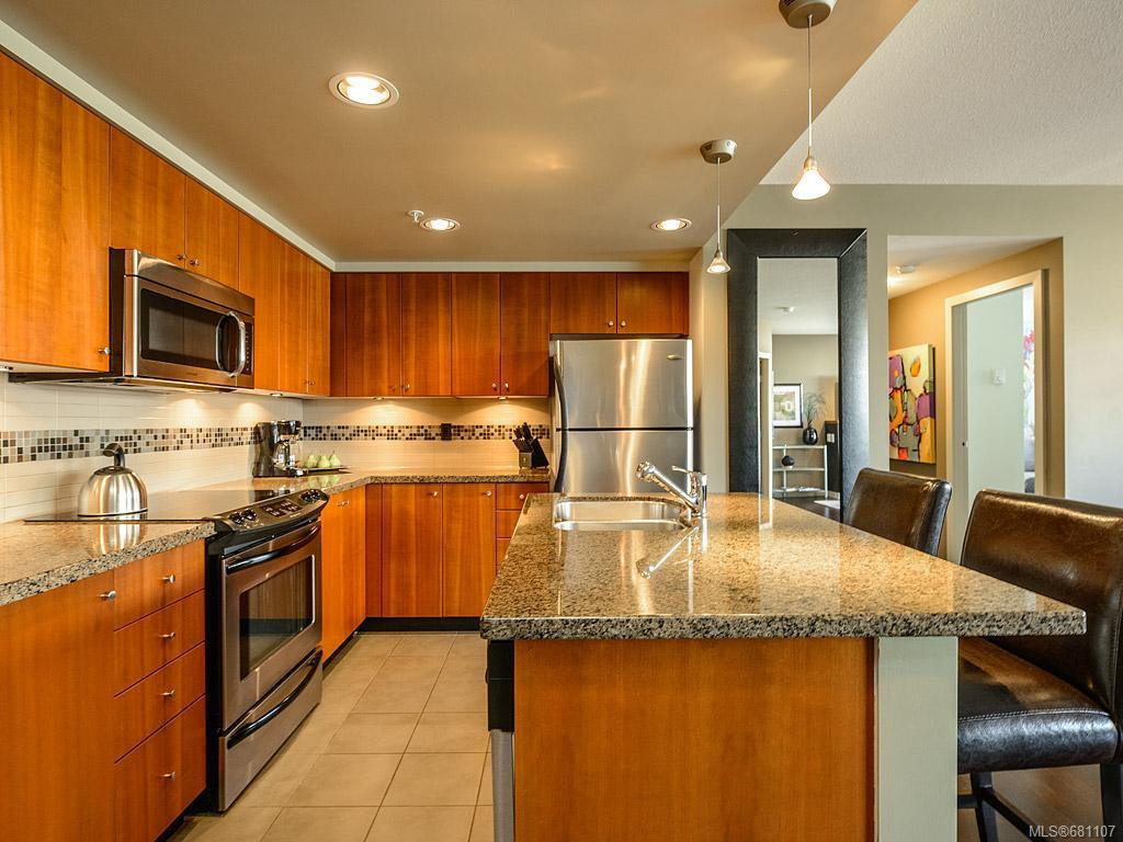 305-732 Cormorant St