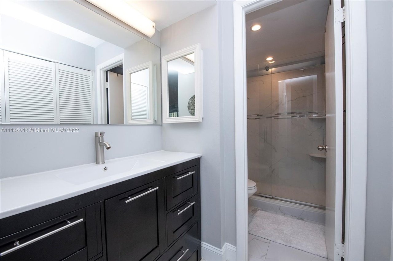 3015 N Ocean Blvd #19C