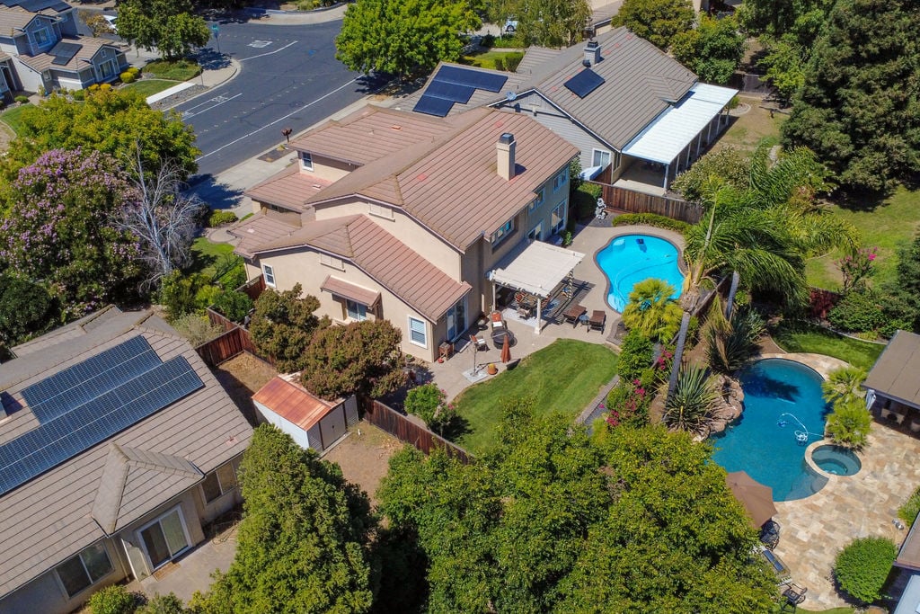 5569 Arlene Way