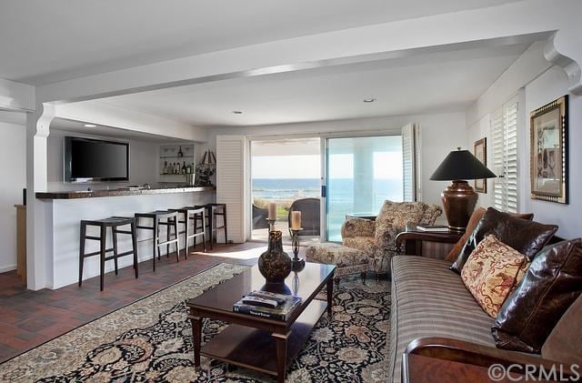 2908 The Strand