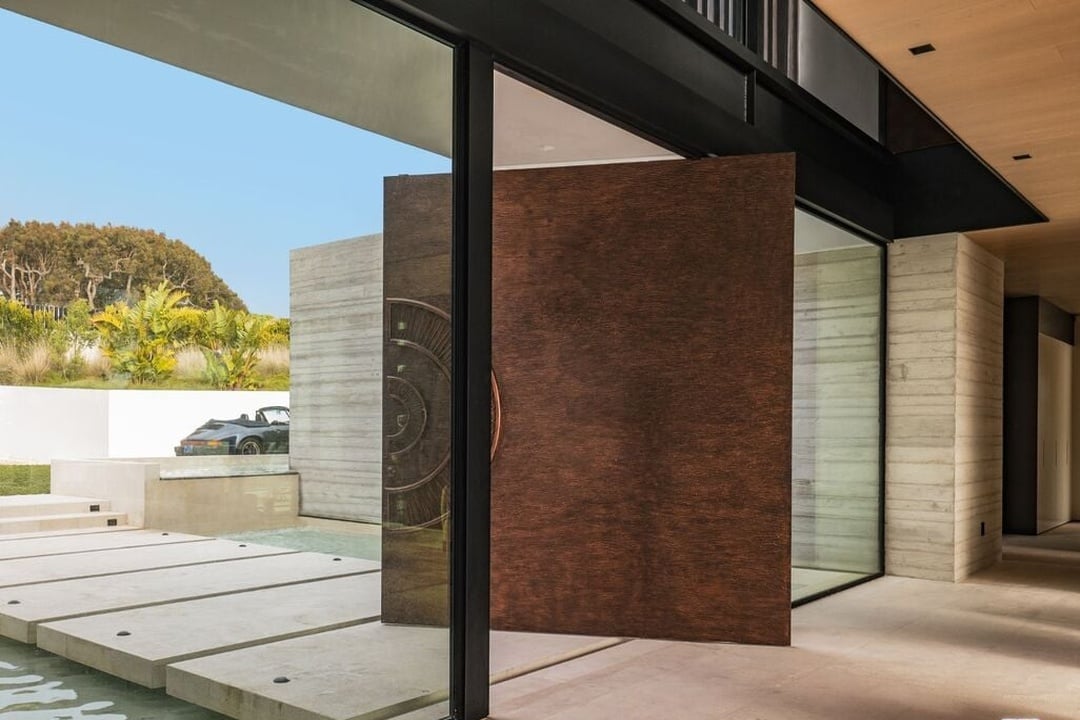 Skyreach Manor, Dume Dr, 90265