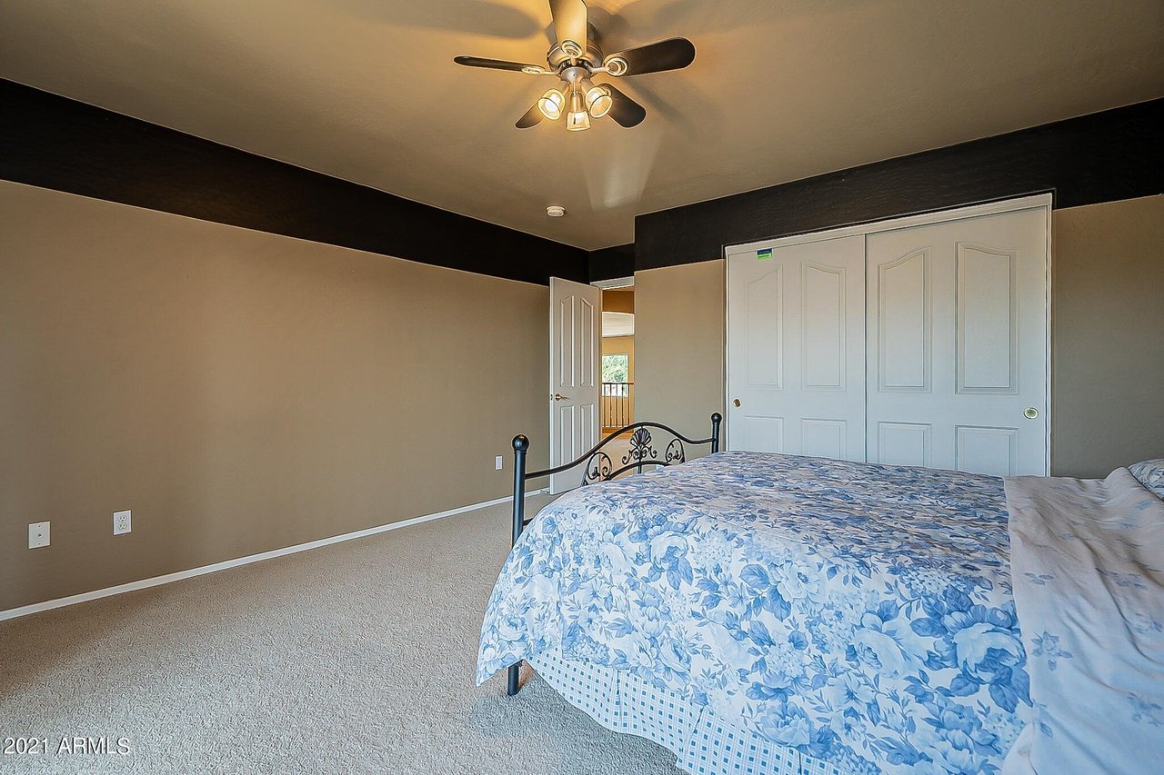 1709 E Kaibab Dr