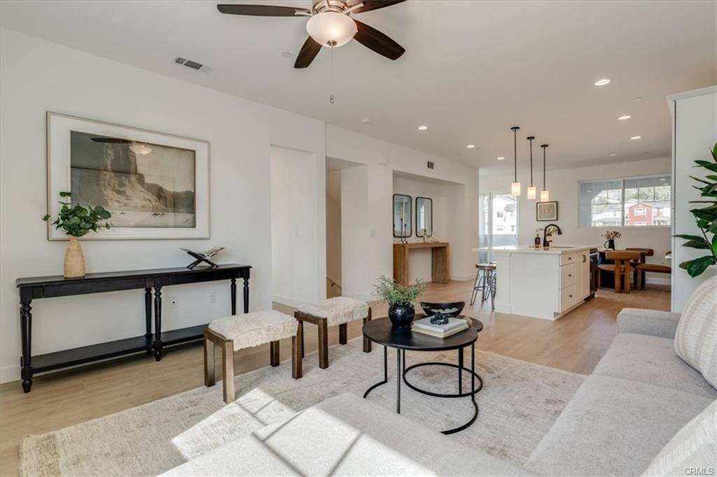 1198 Tiburon Way