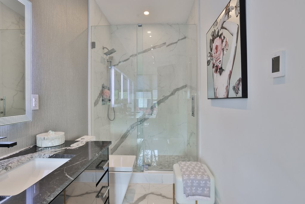 7B Iroquois Ave