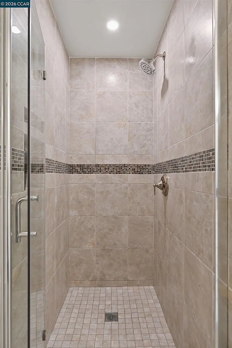 55 Mozden Ln