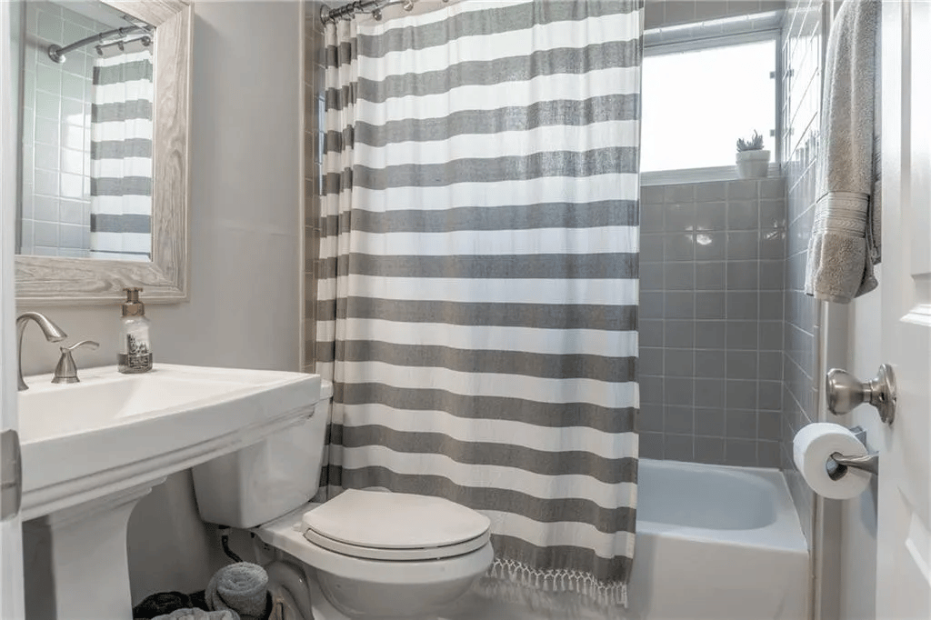 212 Berean Ave SE Apt 1