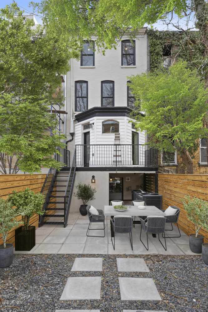 465A HALSEY Street TWNHSE